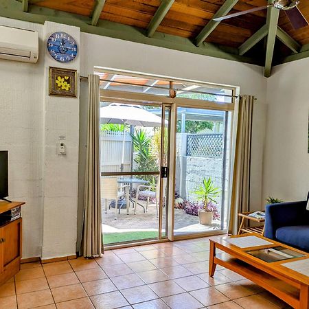 Beachside Cottage - A Private Peaceful Hidden Gem 50M To Beach Nelly Bay Ngoại thất bức ảnh